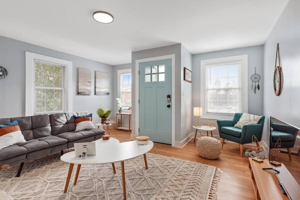Boho Bungalow - Steps From Historic Downtown Apex Exteriör bild
